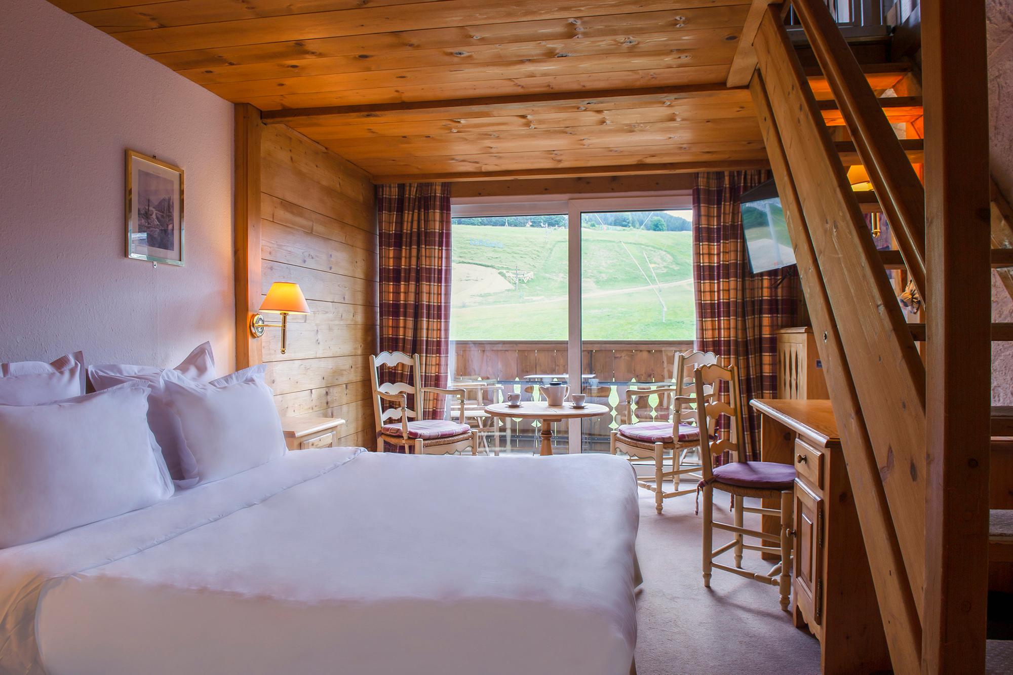 Chalet-Hotel La Marmotte, La Tapiaz & Spa, The Originals Relais เลส์เฌต์ ภายนอก รูปภาพ