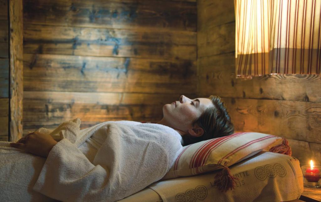 Chalet-Hotel La Marmotte, La Tapiaz & Spa, The Originals Relais เลส์เฌต์ ภายนอก รูปภาพ