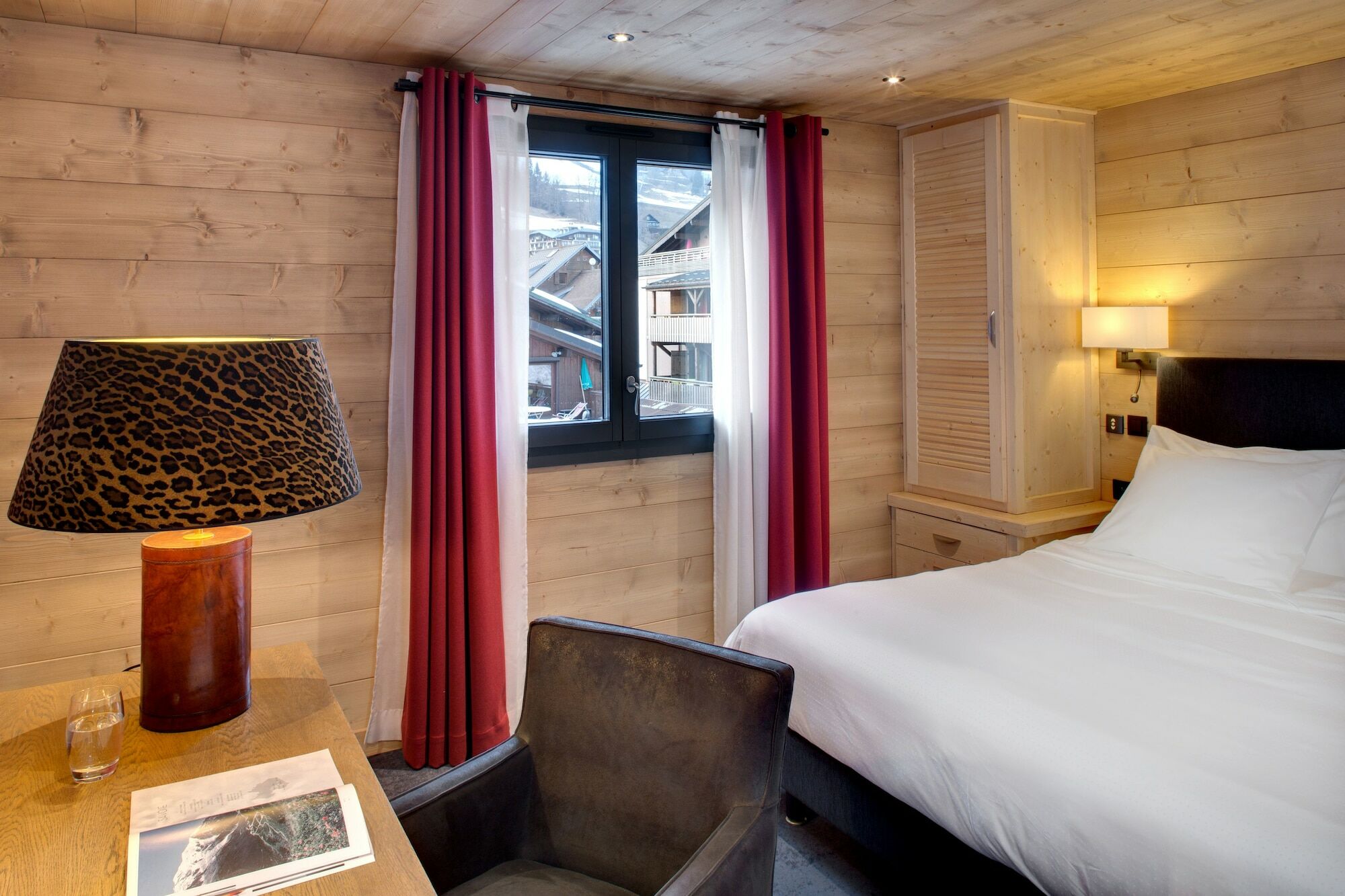Chalet-Hotel La Marmotte, La Tapiaz & Spa, The Originals Relais เลส์เฌต์ ภายนอก รูปภาพ